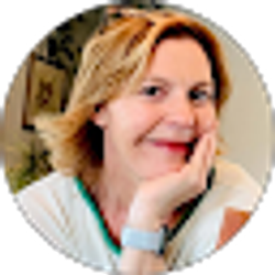 Profile photo of Jennifer Awwad