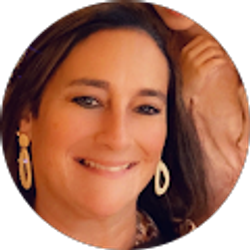 Profile photo of Kim Falvey