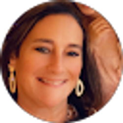 Profile photo of Kim Falvey