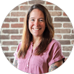 Profile photo of Betsy Oaks