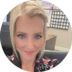 Profile photo of Stephanie MacDonald