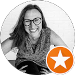 Profile photo of Anna McDermott