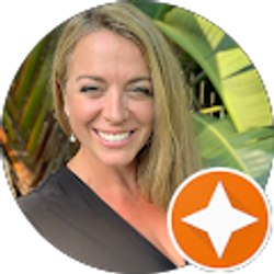 Profile photo of Annie Centofanti