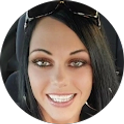 Profile photo of Donna Rhodes