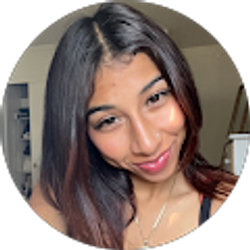 Profile photo of Kelly Salazar