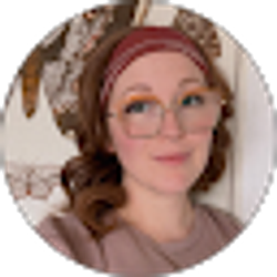 Profile photo of Jacqueline Weir