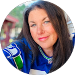 Profile photo of Nikki Aiello