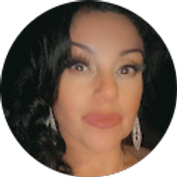 Profile photo of Stephanie Fernandez