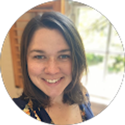 Profile photo of Stephanie Hallinan