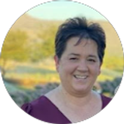 Profile photo of Lisa Dowd