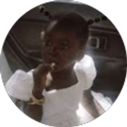 Profile photo of Lia Dear