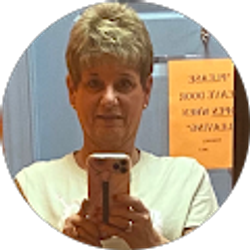 Profile photo of Gloria Carter