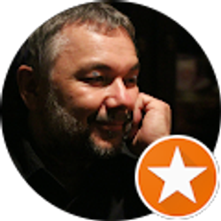 Profile photo of Les Miazga