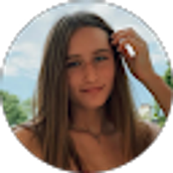 Profile photo of Nicole Motyka