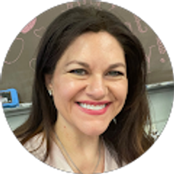 Profile photo of Mindy Lowe