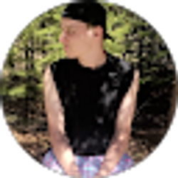 Profile photo of Hunter Petska