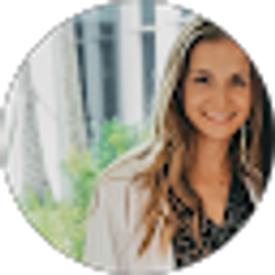 Profile photo of Victoria Murawski