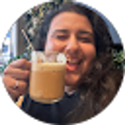 Profile photo of Elizabeth Robles