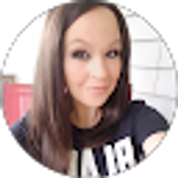 Profile photo of Nikki Craddock