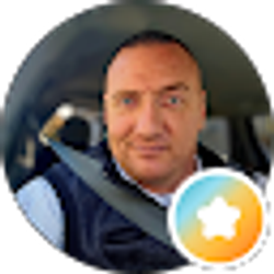 Profile photo of Andrew Robinson