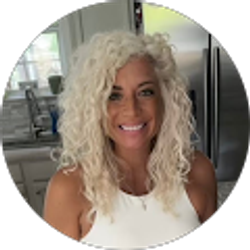 Profile photo of Tracy Meloni