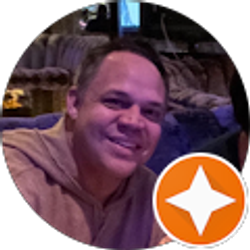 Profile photo of Wes Riley