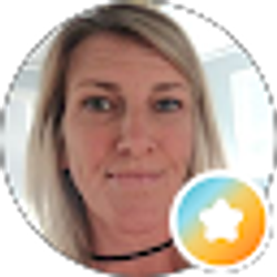 Profile photo of Kirstin Lunaas
