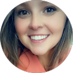 Profile photo of Alicia Holcombe