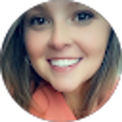 Profile photo of Alicia Holcombe