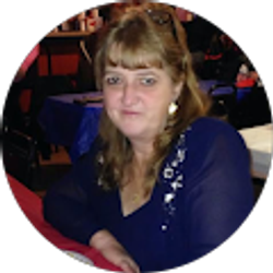 Profile photo of Lola Camp