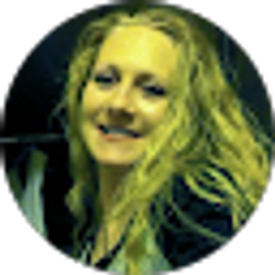 Profile photo of Andrea Cinnamon