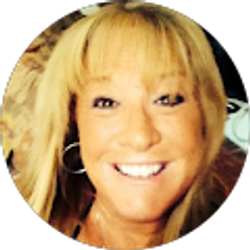 Profile photo of Miki Russ