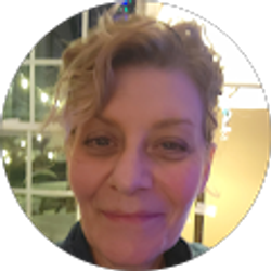 Profile photo of Debbie McCue