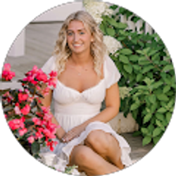 Profile photo of Ella Walsh