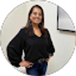 Profile photo of Mona Gandhi