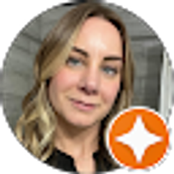 Profile photo of Dani Parsons