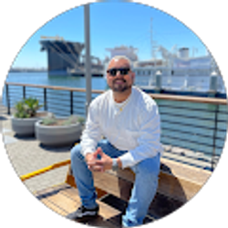 Profile photo of Carlos Chevez