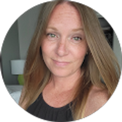 Profile photo of Rhiannon Hall