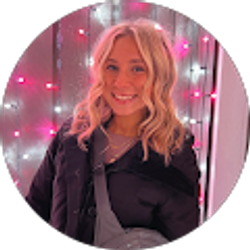 Profile photo of Abby Thomas