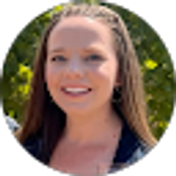 Profile photo of Laura Klein