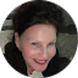 Profile photo of Jamie Farrell