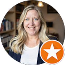 Profile photo of Jenni Hilton