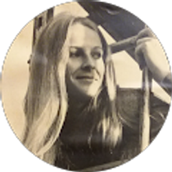 Profile photo of Sharon Frame