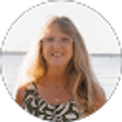 Profile photo of Wendy Perrott