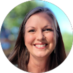 Profile photo of Angie Clayton