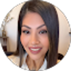 Profile photo of Yolanda Flores