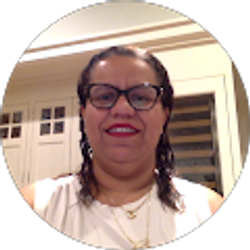 Profile photo of Fabiola Ferreira