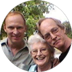 Profile photo of Ellen Born