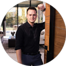 Profile photo of Alex Retallick