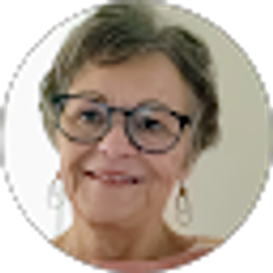 Profile photo of Rebecca Evans
